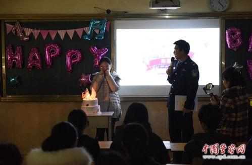 祝女儿成人礼视频,女儿成人礼温馨瞬间回顾