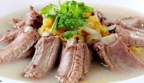 成人炖排骨视频,营养美味，步骤详解