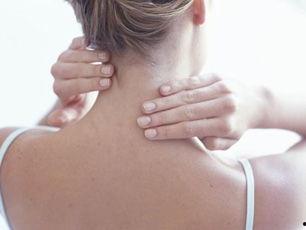 斜颈成人美女图片视频