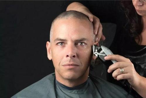 成人剃光头能改变吗视频,揭秘成人剃光头的神奇效果