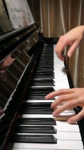 成人怎样弹钢琴视频,跟随视频教程轻松掌握成人钢琴弹奏技巧